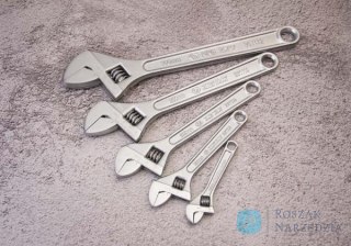 KLUCZ NASTAWNY "SZWED" Z PODZIAŁKĄ 20mm x 150mm, CZARNY King Tony
