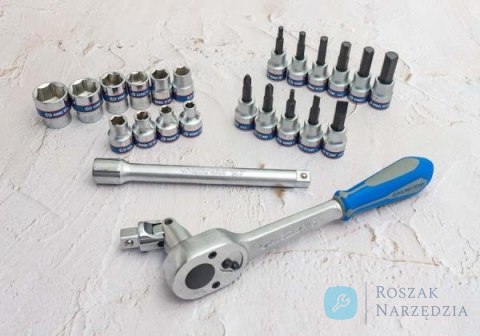 ZESTAW NARZĘDZI 3/8" 24cz. NASADKI KRÓTKIE 6-kąt. 6 - 22mm, HEX 3 - 10, KRZYŻ. 2,3 PŁASKIE 5, 8 Z GRZECHOTKĄ I AKCESORIAMI, KASE