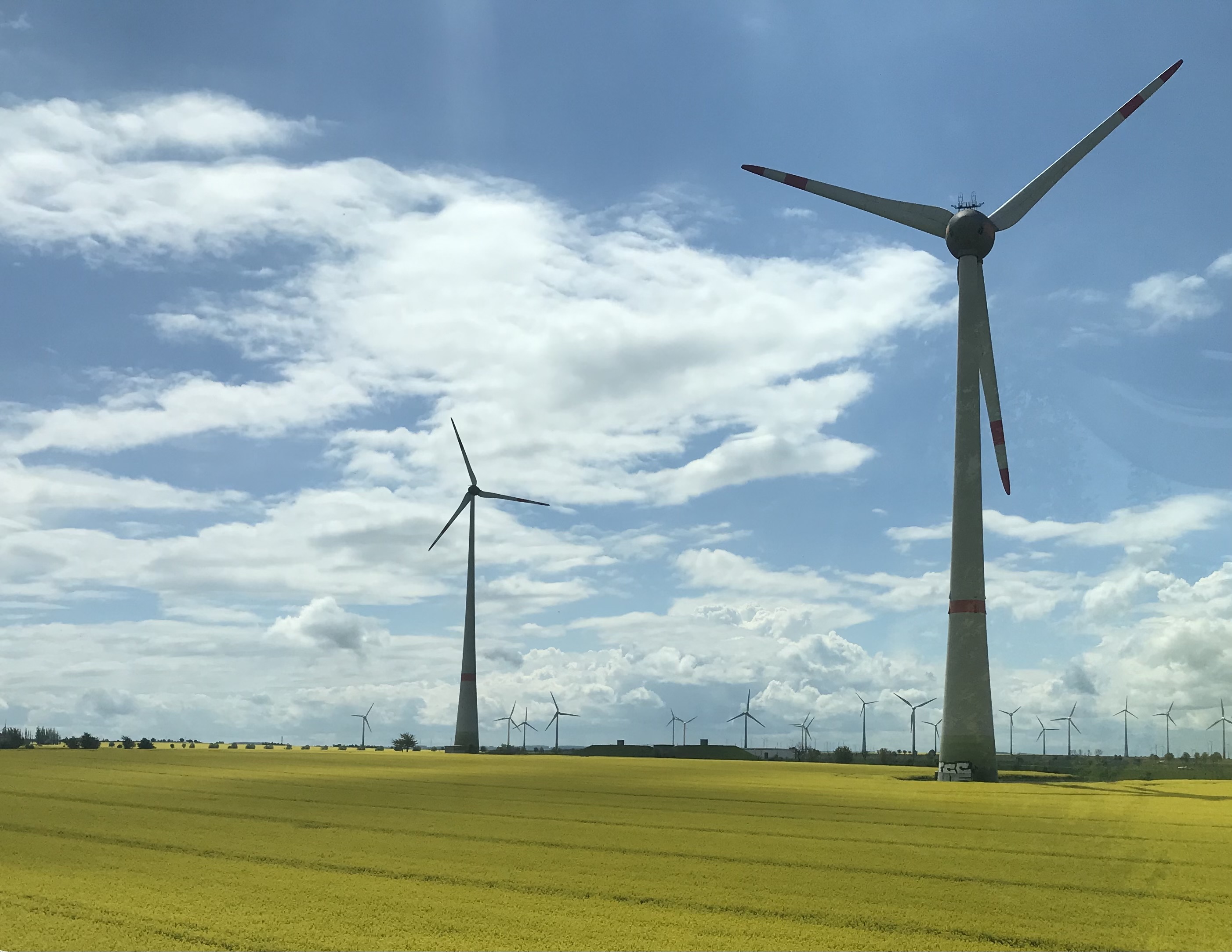 Poznaj zestaw narzędzi stworzony dla techników i serwisantów farm wiatrowych – Nie ryzykuj na wysokości !